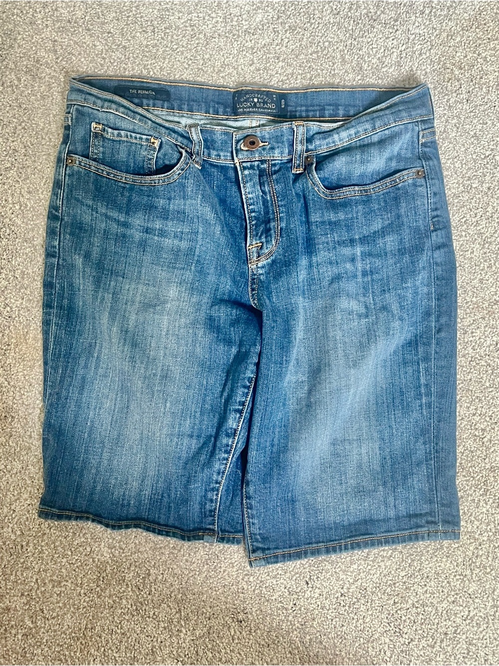 Lucky Brand Bermuda Jorts, Medium Wash Jean Shorts Casual Summer, size 8/29